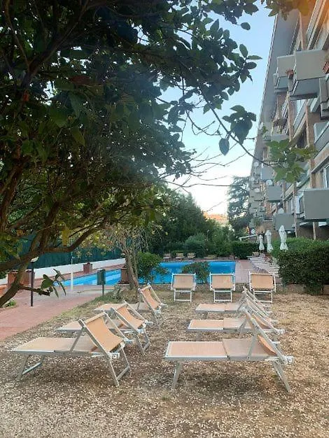 Διαμέρισμα Laura Sweet Home Con Piscina Ρώμη